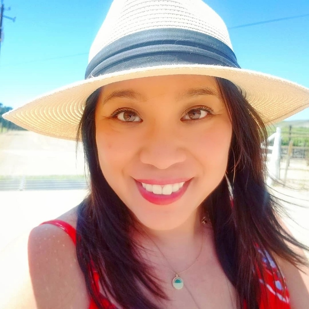 Meet your Posher, Luchie